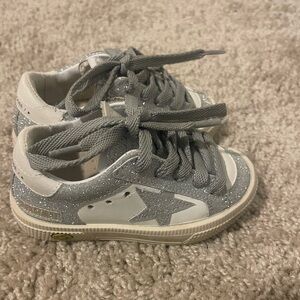 Baby girl Golden Goose sneaker size EU 21